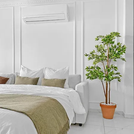 The Encino - Luxury Seaside لارنكا