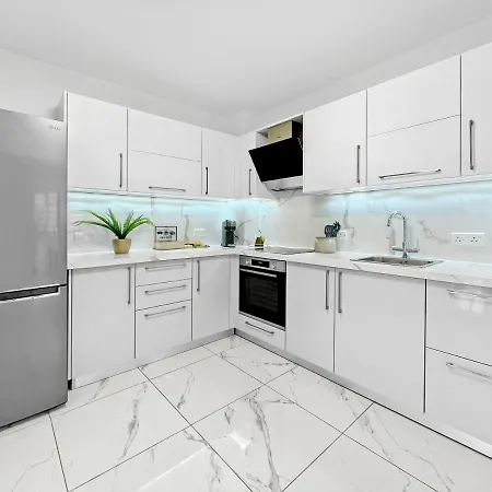 The Encino - Luxury Seaside شقة *